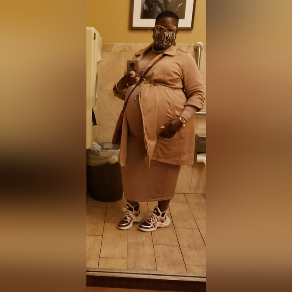 Authentic Archlight Louis Vuitton sneakers burgandy and pink (with dust bags) - Picture 11 of 11